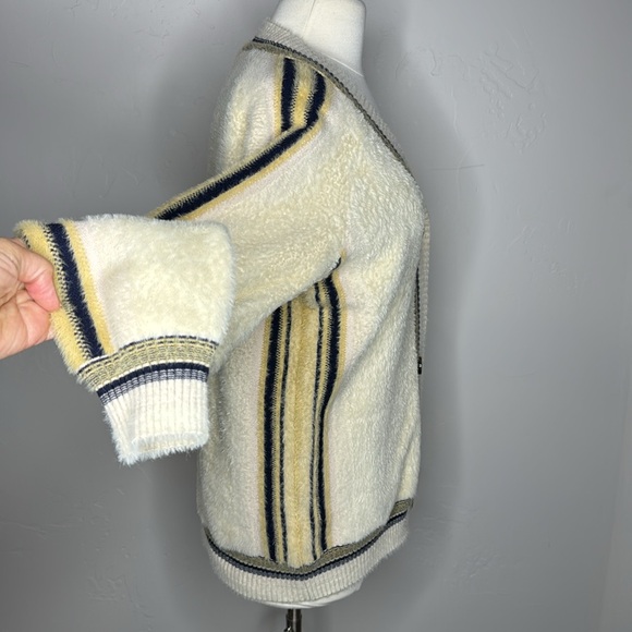 Mystree Cardigan with Stripes Soft and Warm Size Large - Picture 8 of 11